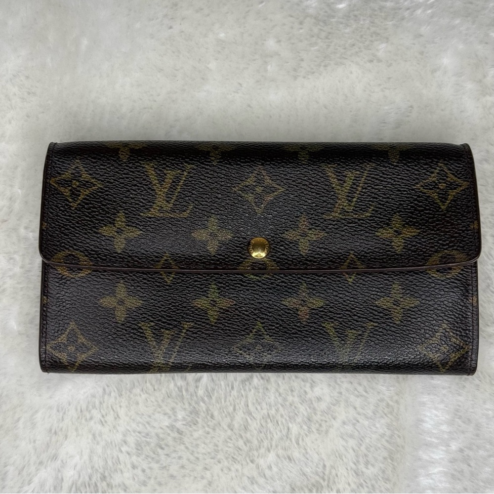 Louis Vuitton Sarah Wallet